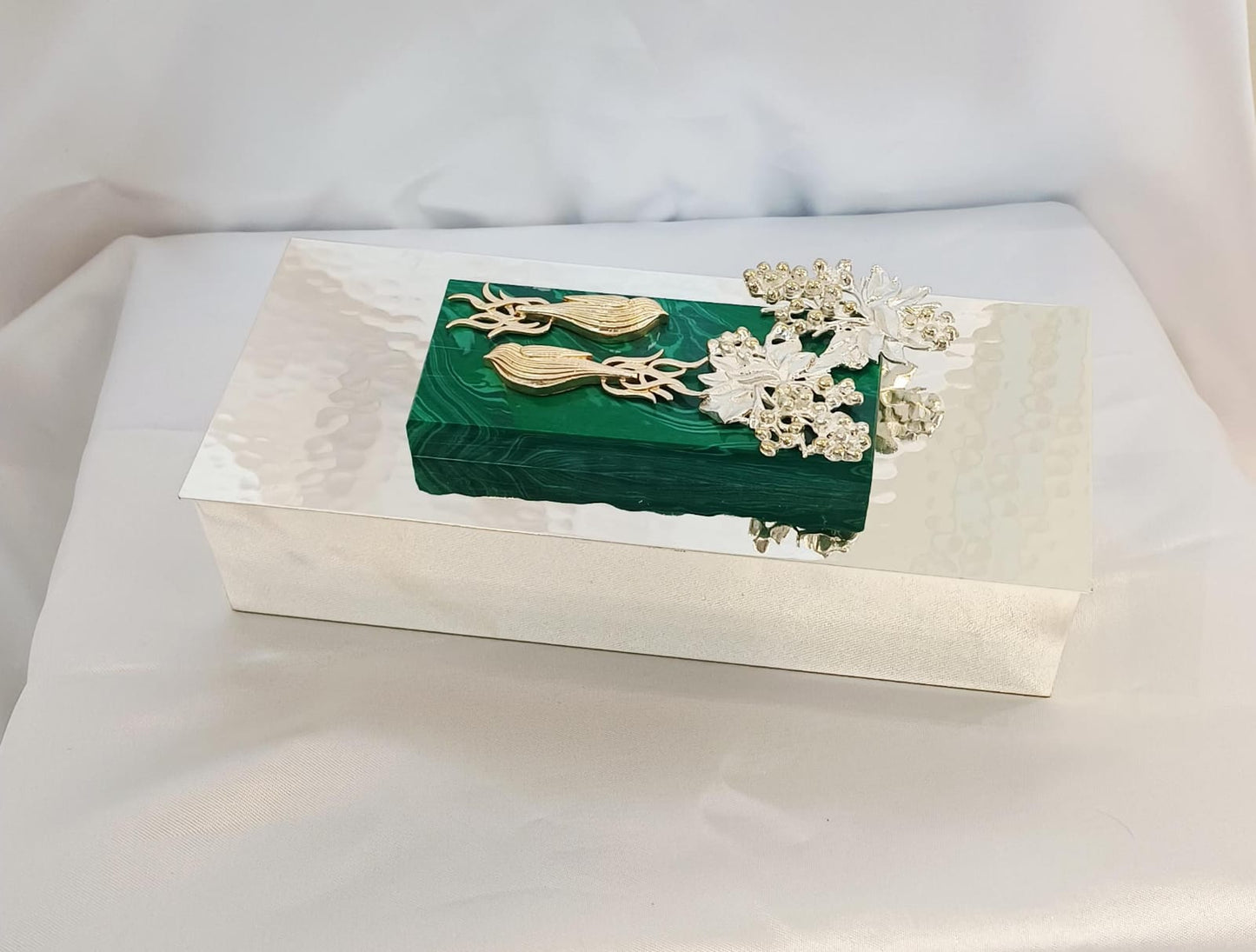 Emerald Leaf Heritage Box