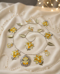 Sunlit Lotus & Ganesh Enamel Bandhanwar