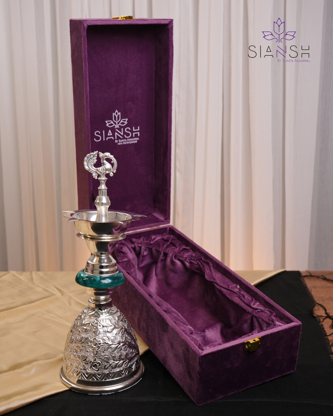 Elegant Silver-Plated Decorative Samai