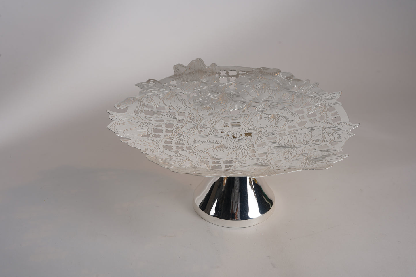 Intricate Silver-Plated Nakshi Platter with Green Base – Multipurpose Brass Plate for Gifting & Festive Serving