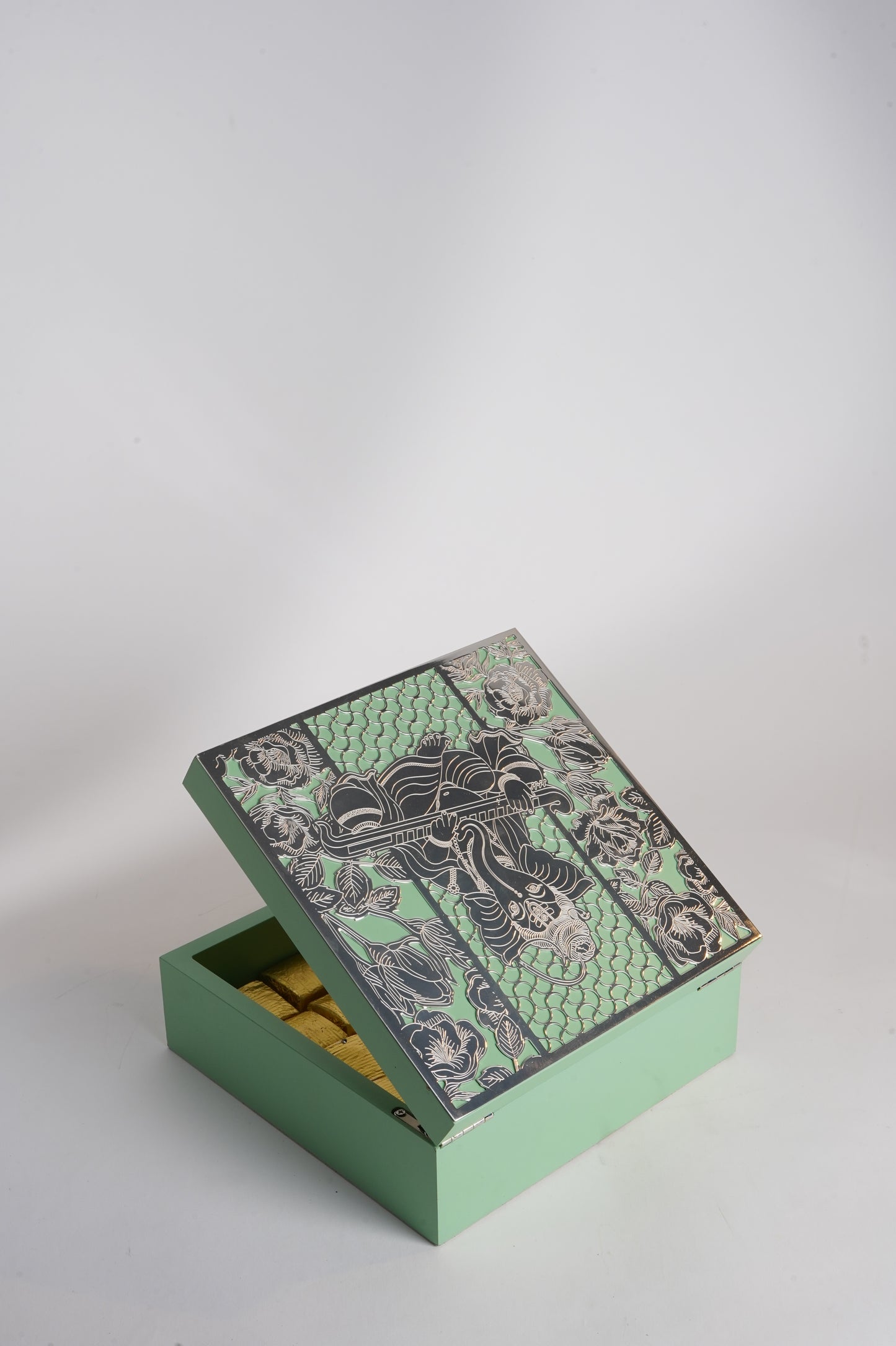 Silver-Plated Ganesha Etching Brass Box – 8x8 Multipurpose Decorative Gift Box | Swede Utility Packing