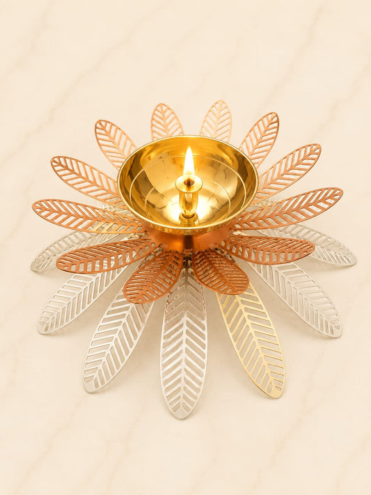 Ombré Leaf Bloom Tealight Diya